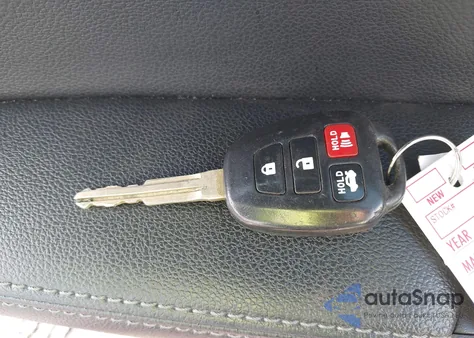 2015 Toyota Corolla S Plus from USA, damaged, VIN 2T1BURHE7FC318035